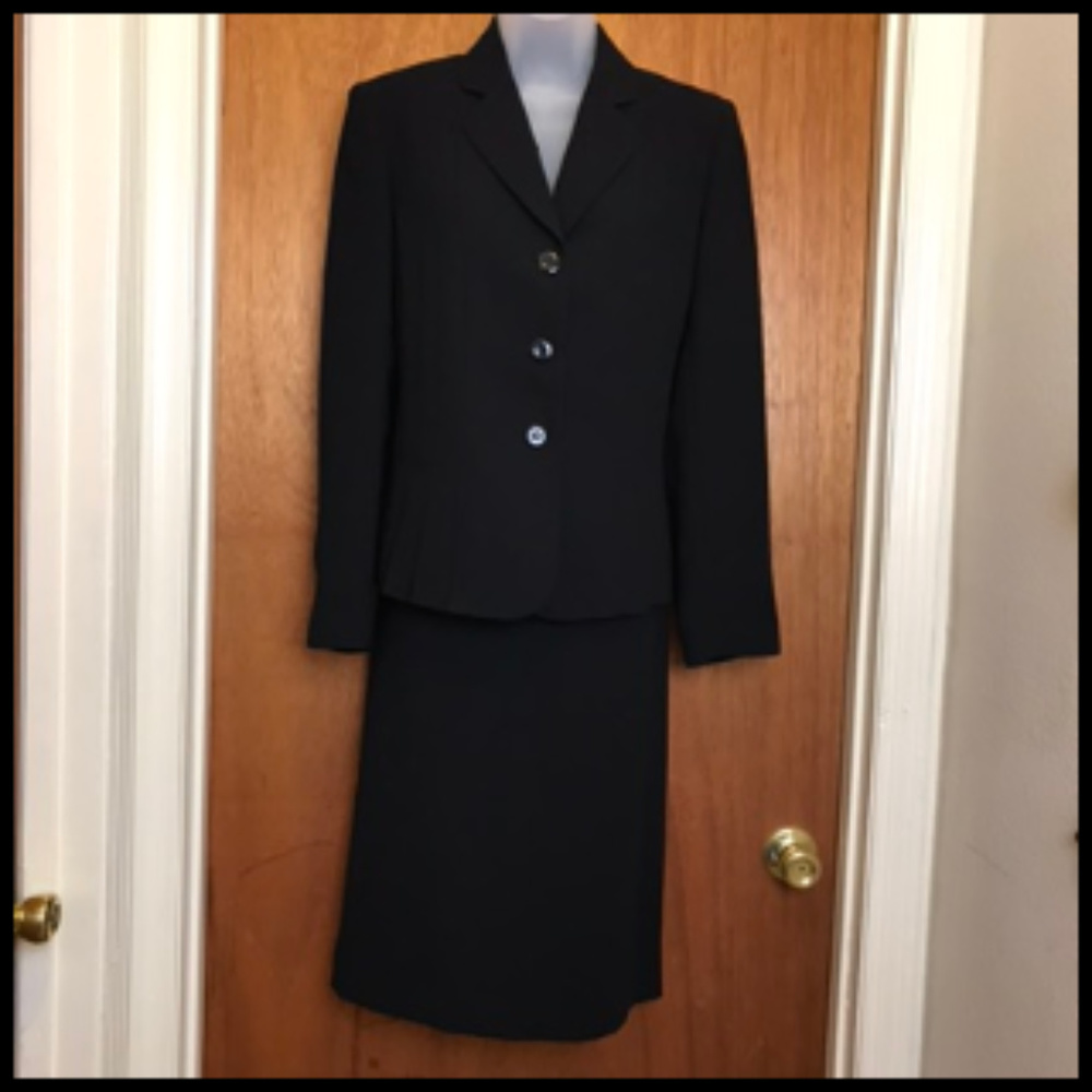 Career or Dressy Black Tailored Skirt & Jacket Suit  Size 8